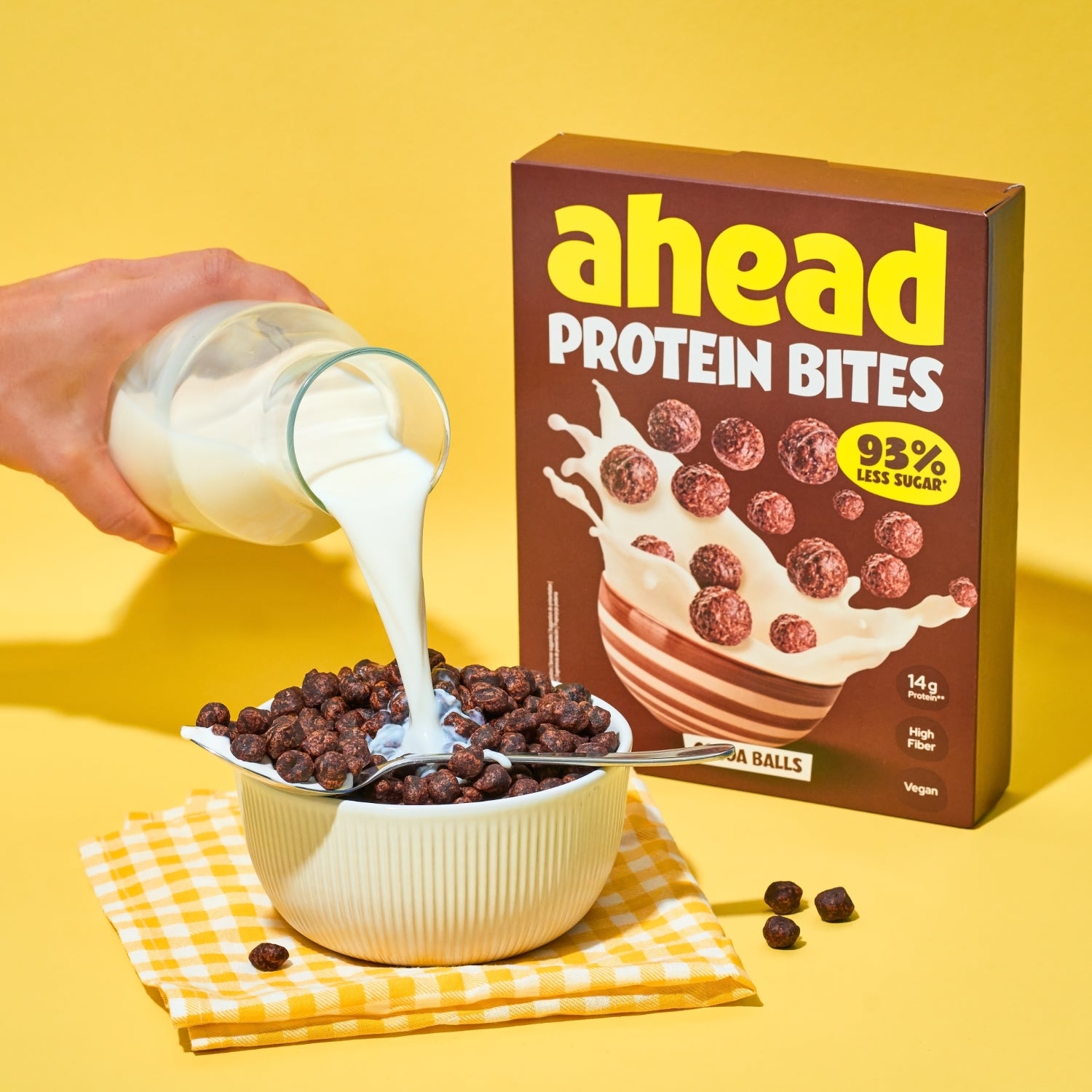 ahead-cocoa-balls-schokoladen-cerealien-93-weniger-zucker-14g-protein image 4